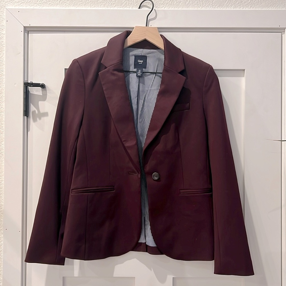 Maroon blazer